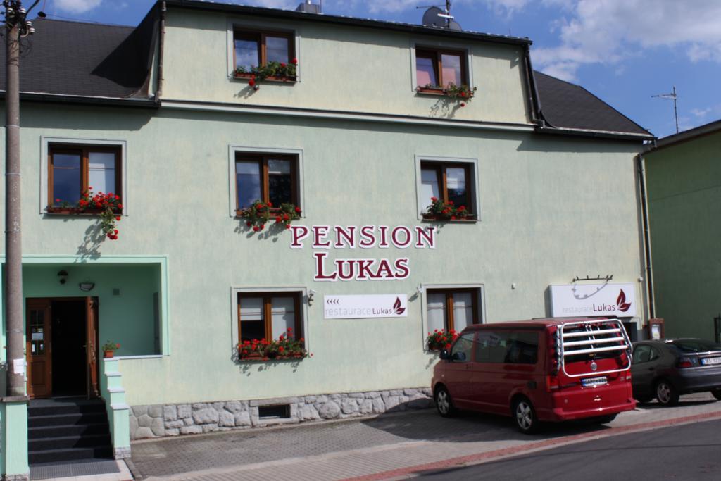 Pension Lukas Karlovy Vary Exterior photo